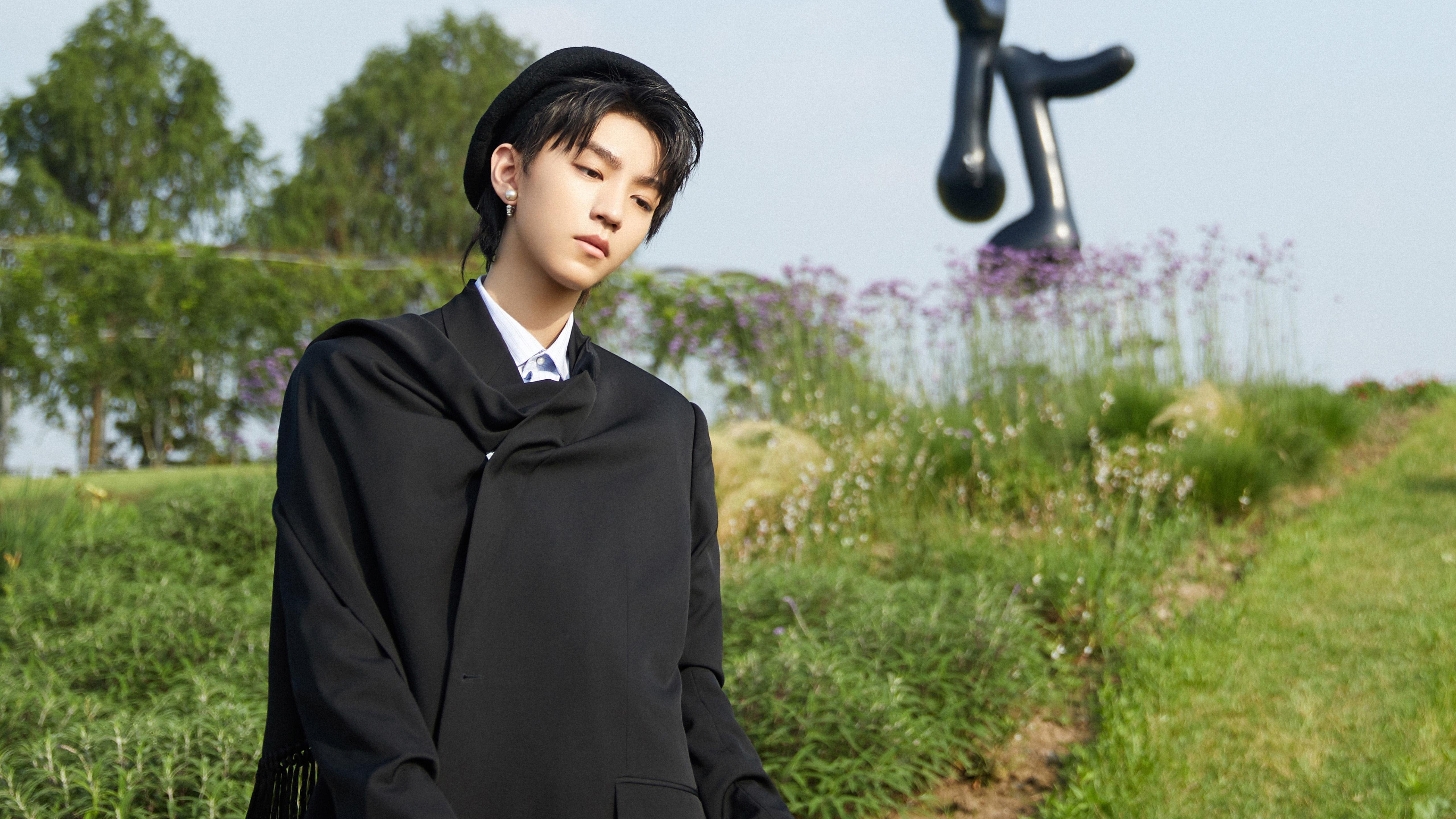 温网碾压联合杯，传统与革新之辩，阿尔卡拉斯惊艳四座定义网球唯一性