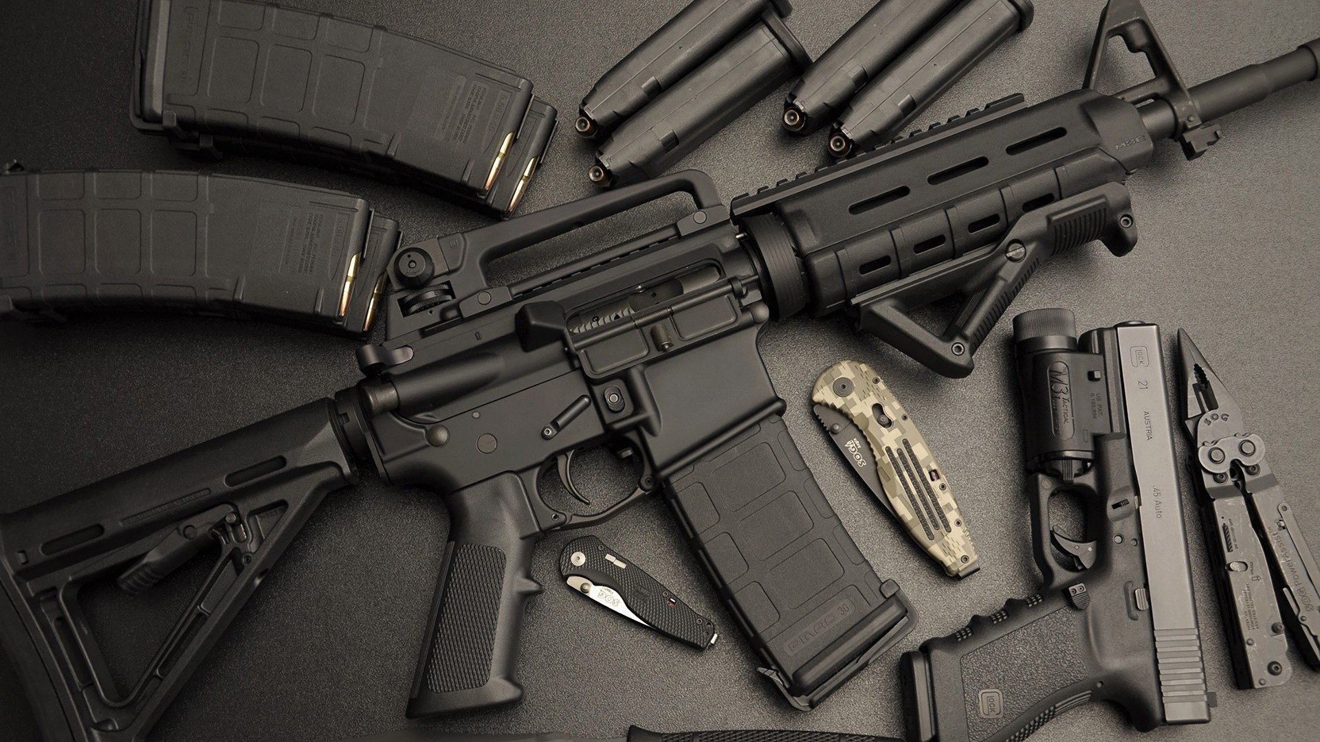 冰与火的对决，杰伦·格林接管战场，篮网抢七终结掘金王朝梦